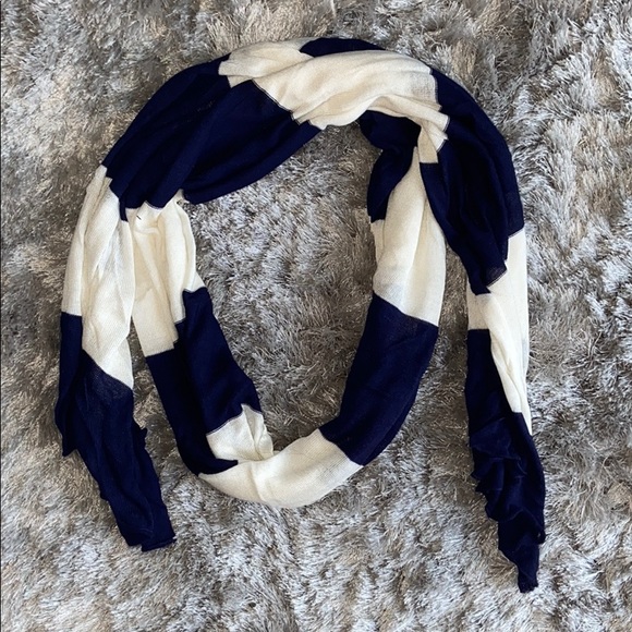Forever 21 Accessories - Forever 21 | Scarf